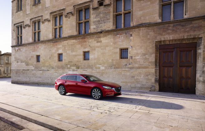 Der Mazda 6 ist der Mittelklassewagen des japanischen Automobilherstellers.